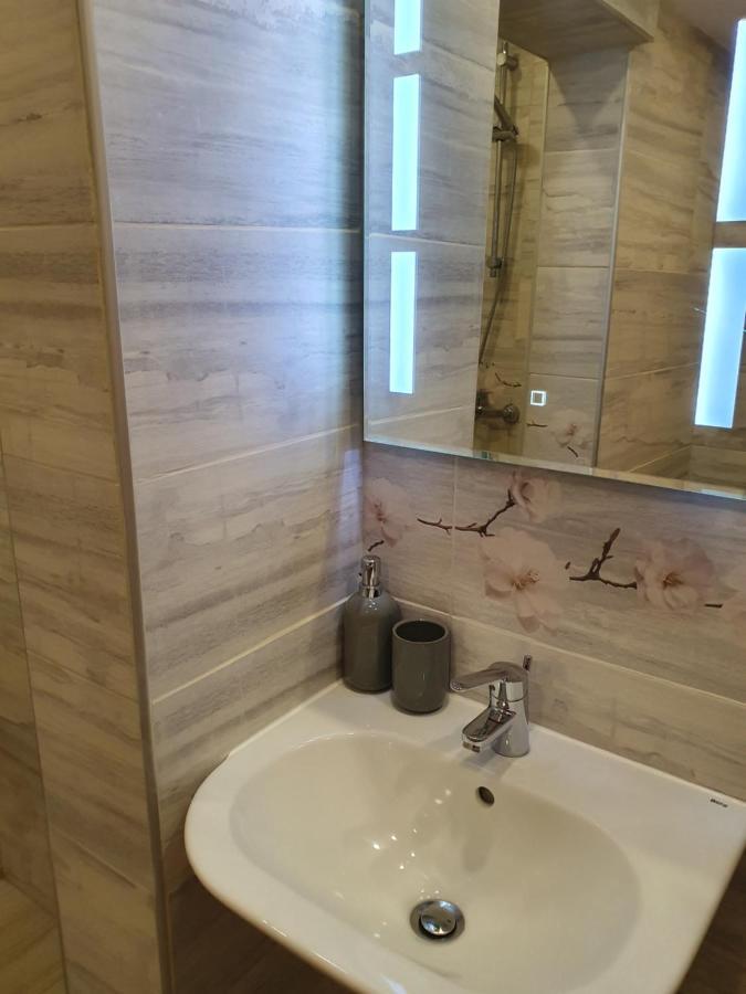 Malavi Top Center Deluxe Studio Ruse! Comfort&Clean! Exterior foto